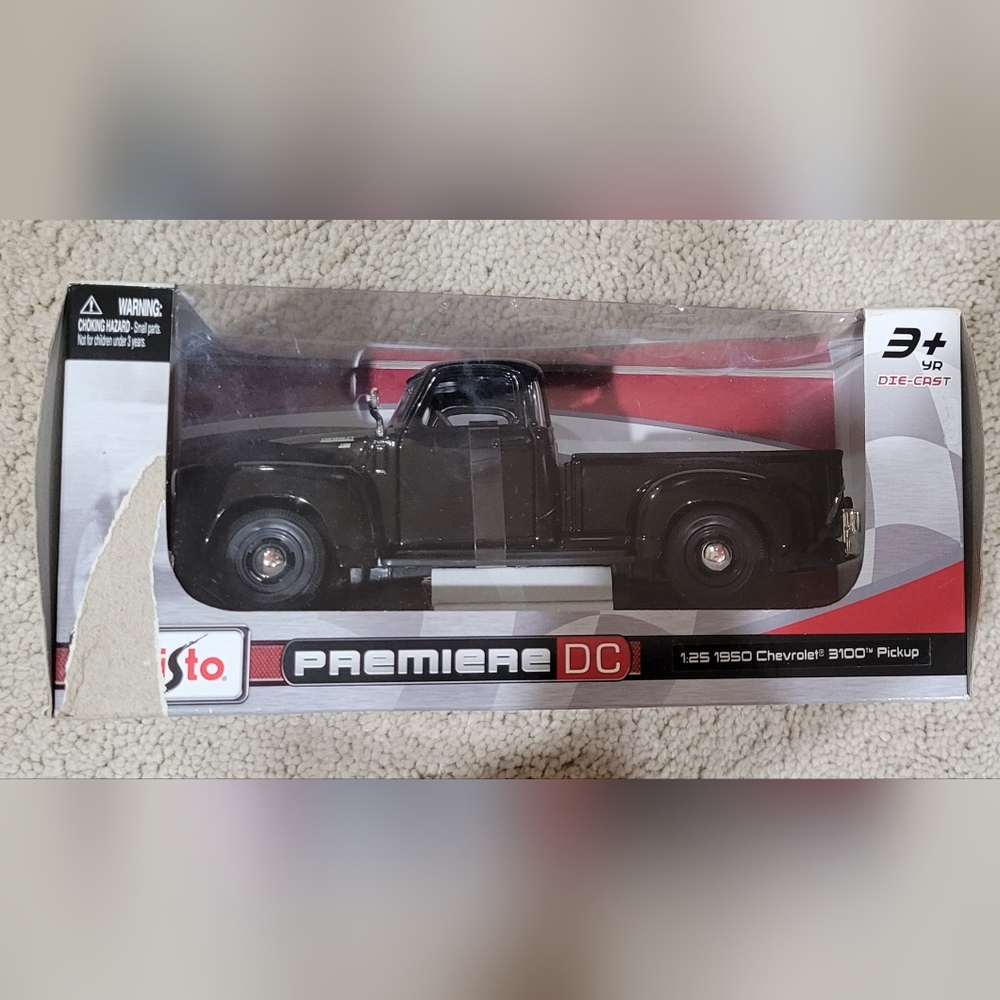 Maisto 1950 Chevrolet 3100 Pick Up Truck Diecast Vehicle